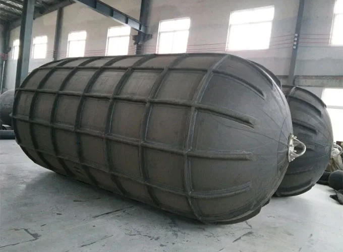 Napa Fender Karet Ban Rib Penting kanggo Perlindhungan Laut sing Bisa Dipercaya?